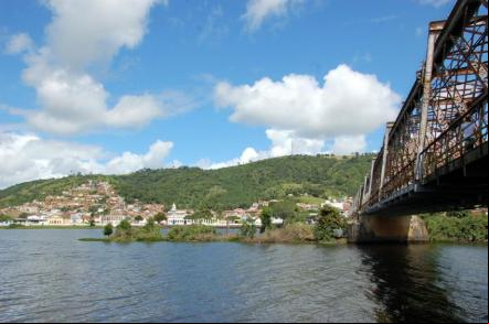 Ponte D Pedro II e Rio Paraguass