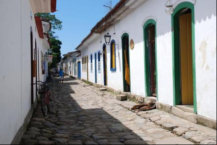 Avenida colonial de Paraty - Foto: Florian Hofer - (Licen