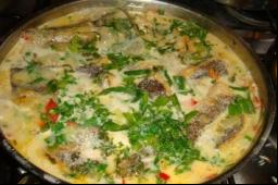 Peixe no leite de c